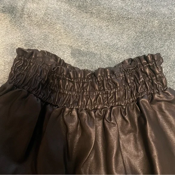 NWT Anthropologie The Somerset Mini Skirt Faux Leather Edition Black size XS NWT Anthropologie The Somerset Mini Skirt Faux Leather Edition Black size XS